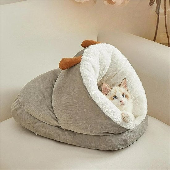 Cat Bed - Comfortable Slipper-Shaped Cat Bed - Semi-Enclosed Pet Den - Suitable for Indoor Cats and Small Dogs - Warm Plush Cat and Dog Bed - Non-Slip Bottom - 50*35*30 cm - Gray