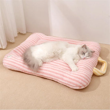 Cat Bed - Pet Mat - Soft and Warm Sleeping Mat for Cats and Small Pets, Comfortable and Cozy - Suitable for All Pets (Pink, S: 40 * 50cm)